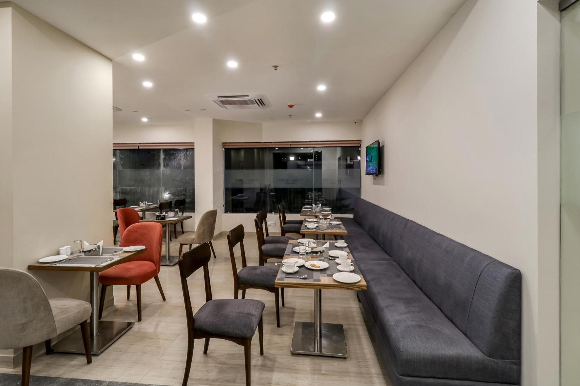 Starlit Suites Newtown Колката Екстер'єр фото
